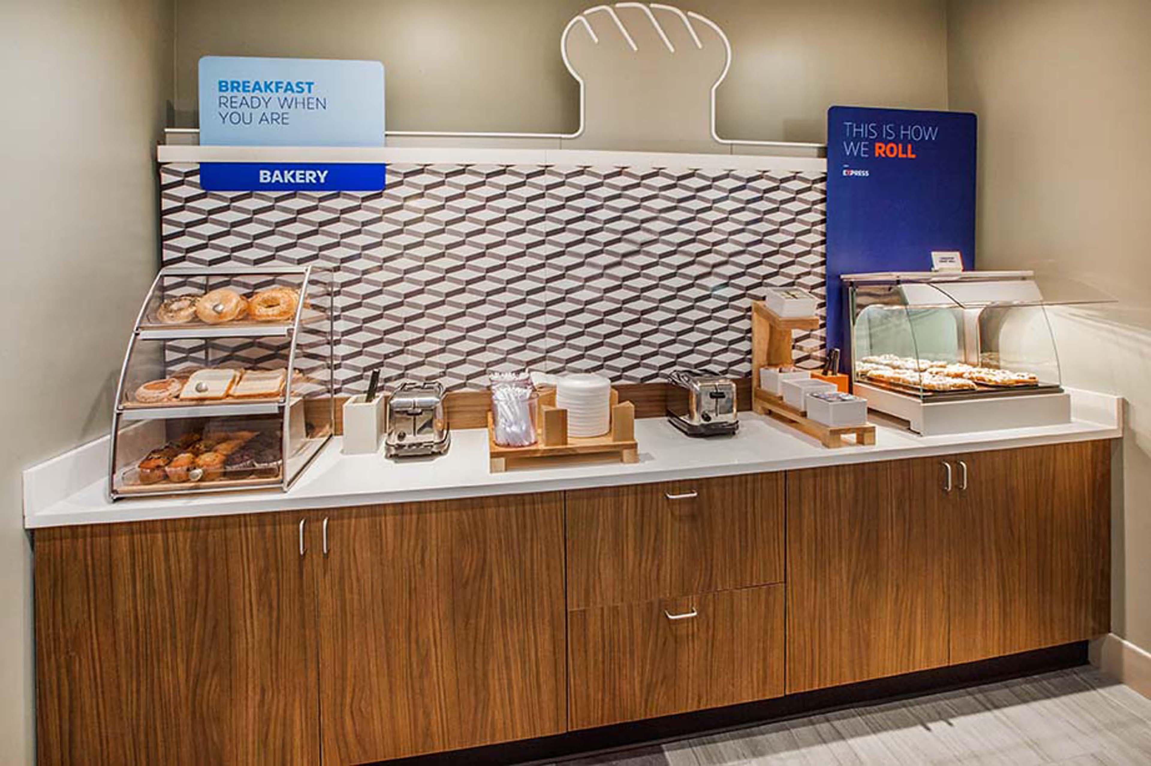 Holiday Inn Express Venice By Ihg Екстериор снимка